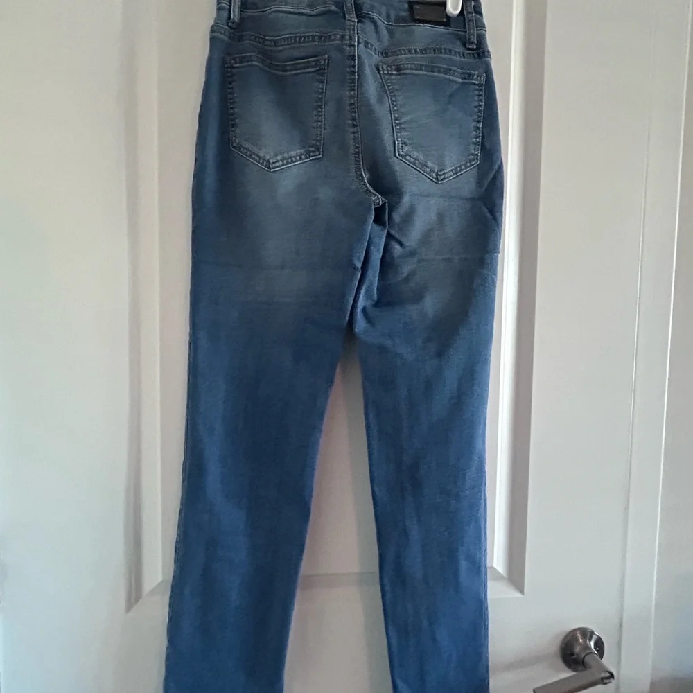 EARL JEANS • Blue White Wash Flower Jeans • 4 • - Picture 5 of 7